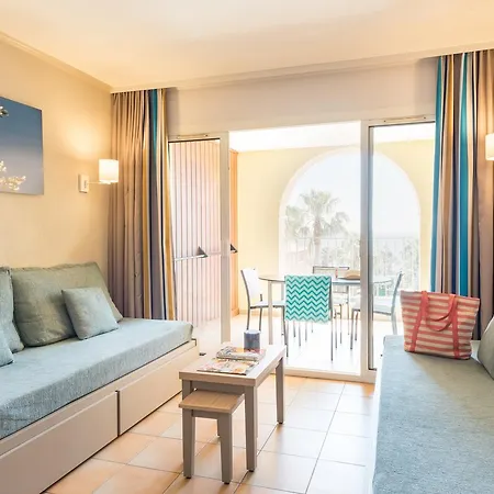 Pierre & Les Rivages Des Issambres 4* Лес-Иссамбр
